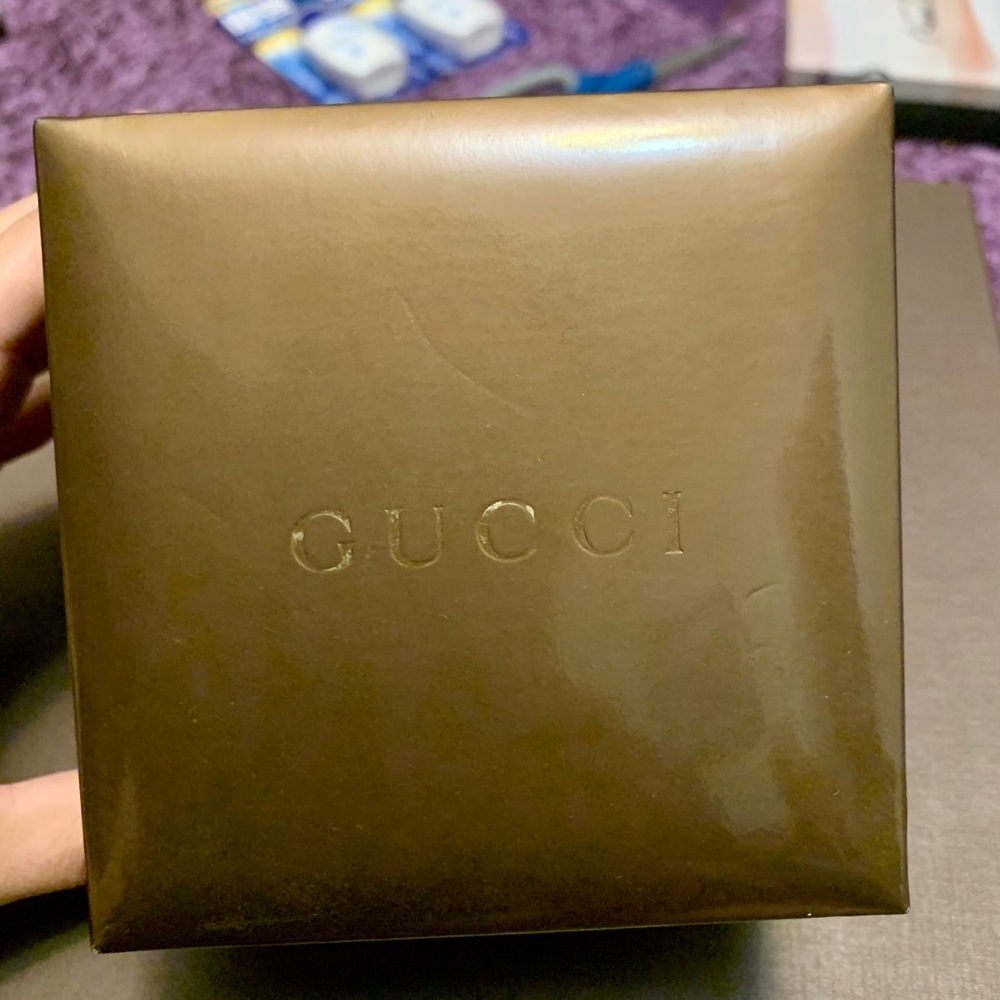 ❌SOLD❌ authentic GUCCI watch - Picture 2 of 9
